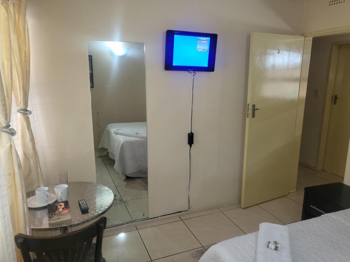 Albatrossways Lodge Sandton Eksteriør billede